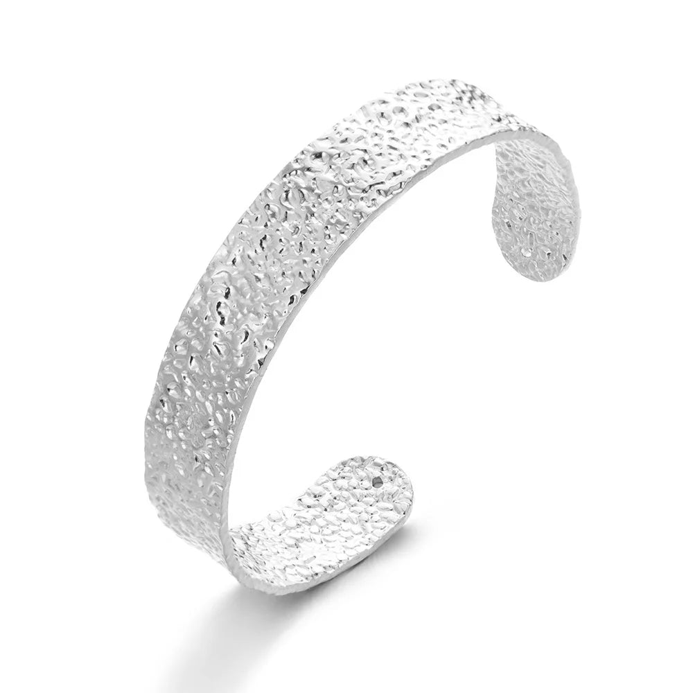 Pulsera Brazalete Abierta de Acero Inoxidable Dorado con Diseño Clásico