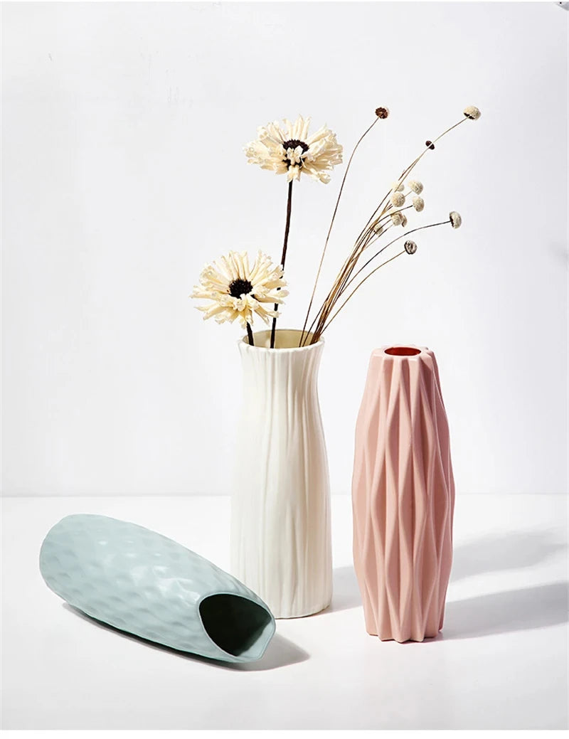 Florero de Plástico Nórdico Compacto para Flores y Decoración